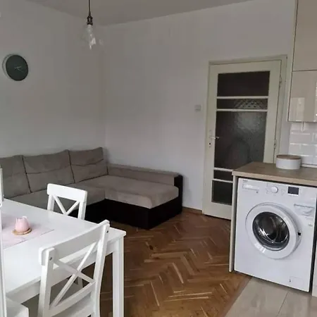 Apartament Chaika 1 Apartment *